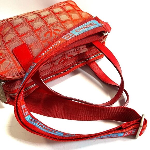 Authentic CHANEL CC Logo Sports Line Red Tote Bag Shoulder Bag Crossbody Bag - Picture 5 of 12